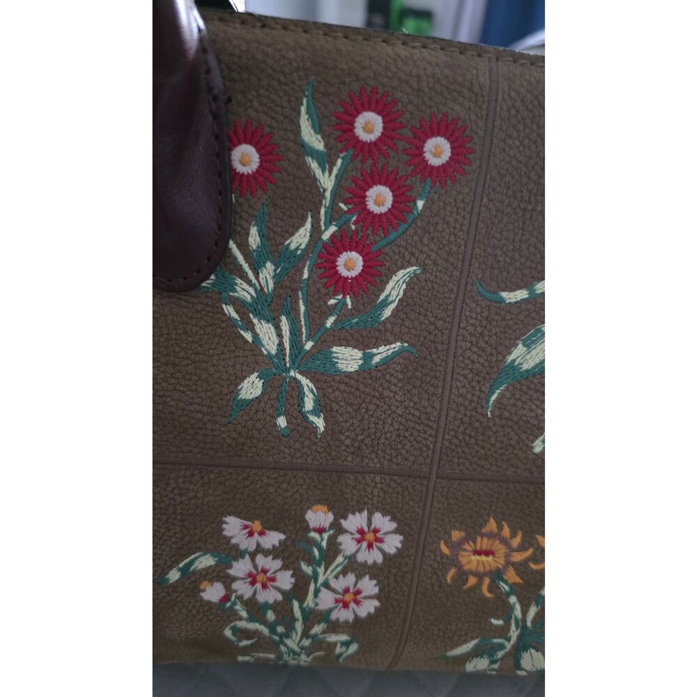 Patricia Nash Tuscan Fields Embroidered Floral Genovese Satchel – Khaki, NWT - Picture 8 of 15